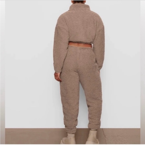 Skims Teddy Cropped Jacket-Desert - Picture 7 of 8